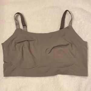 { True & Co } Body Lift Longline Bra M